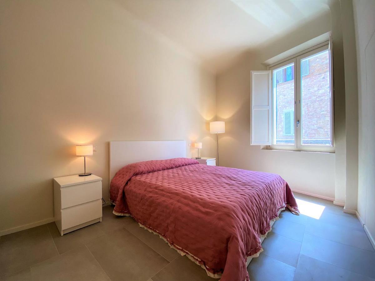 Tra Le Mura-Central Apartment In Siena Exterior photo
